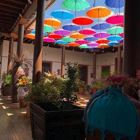 Hotel Villa De Flores Uruapan  Екстериор снимка