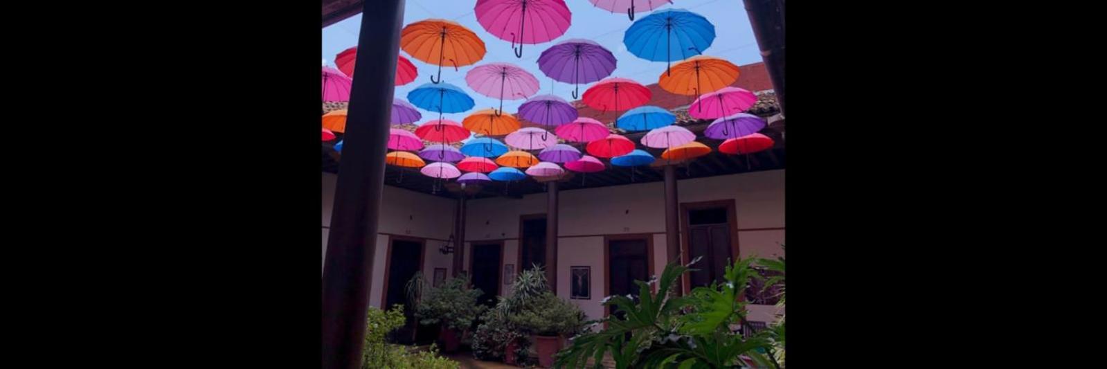Hotel Villa De Flores Uruapan  Екстериор снимка